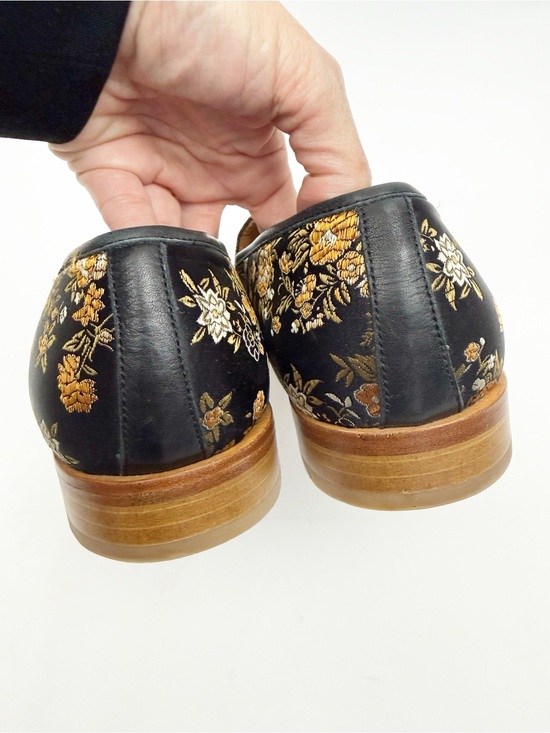Taft The Russell Loafer in Eden Jacquard Weaver Horsebit Slip Ons Black Floral main image 5